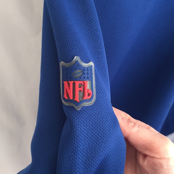 Colts NFL pullover in Large - Picture 5 of 8